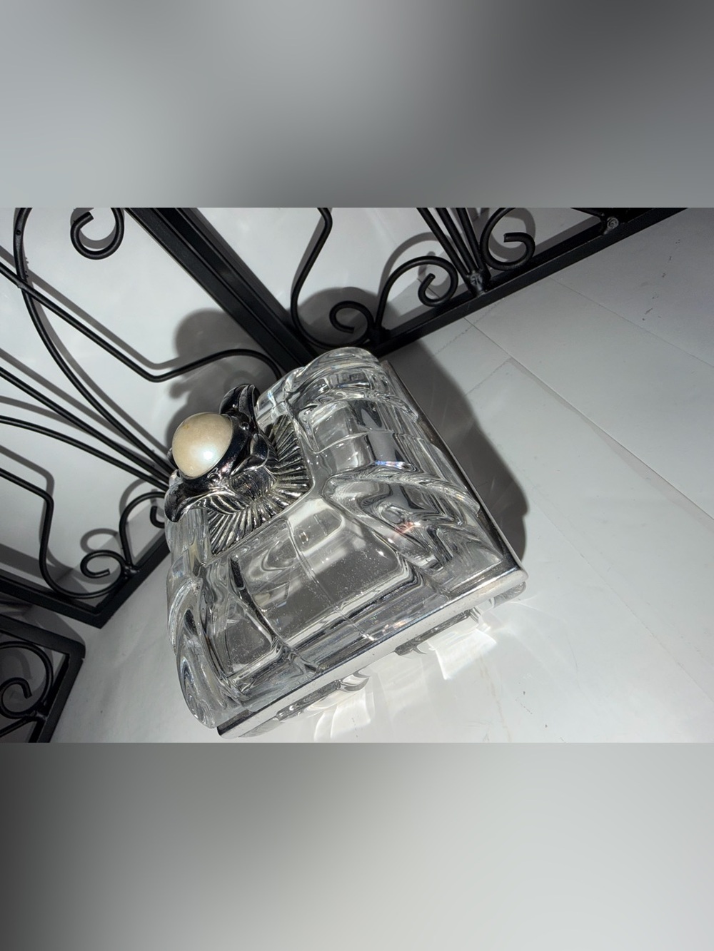 Lenox vintage glass trinket box - Picture 2 of 12